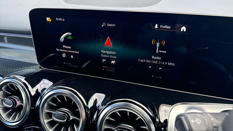 Mercedes-Benz GLB 200 AMG Line Premium 5dr 7G-Tronic Petrol Estate